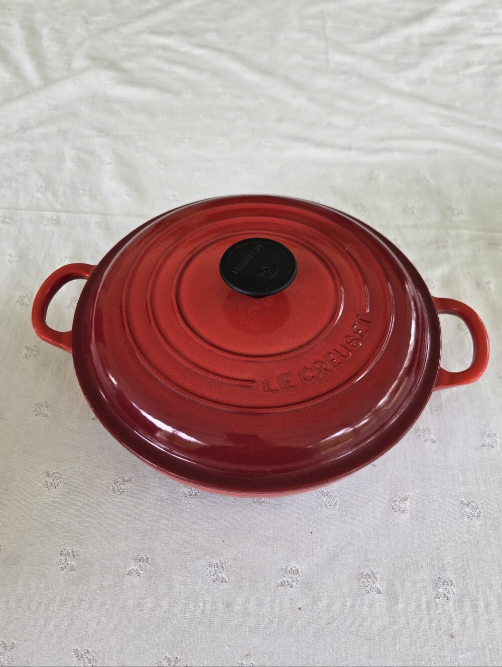 Le Creuset Cerise Red Enameled Cast Iron Braiser Size 22 1.5Qt